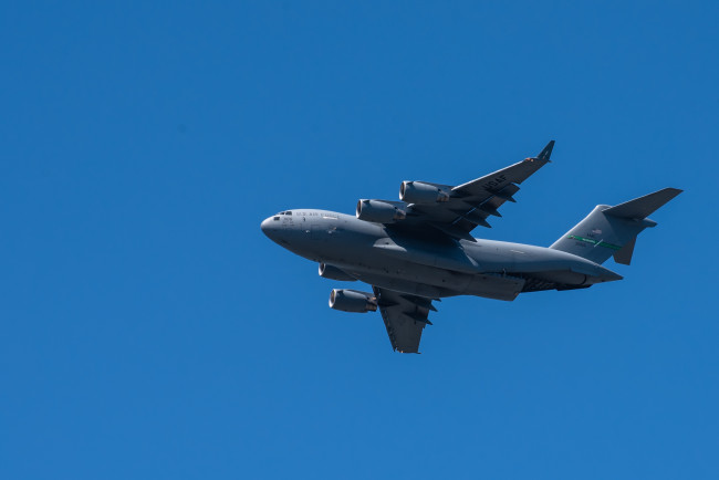 Обои картинки фото авиация, военно-транспортные самолёты, boeing, c17, globemaster, третий, военно, транспортный, самолет