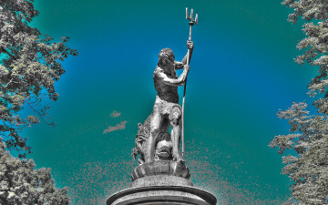 Картинка разное рельефы статуи музейные экспонаты трезубец нептун