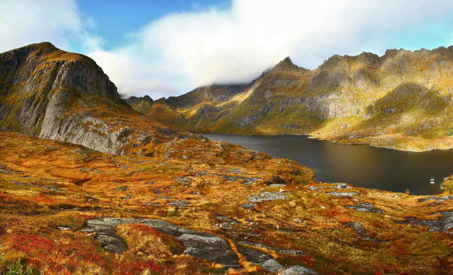 Обои картинки фото норвегия, озеро, agvatnet, природа, реки, озера, горы