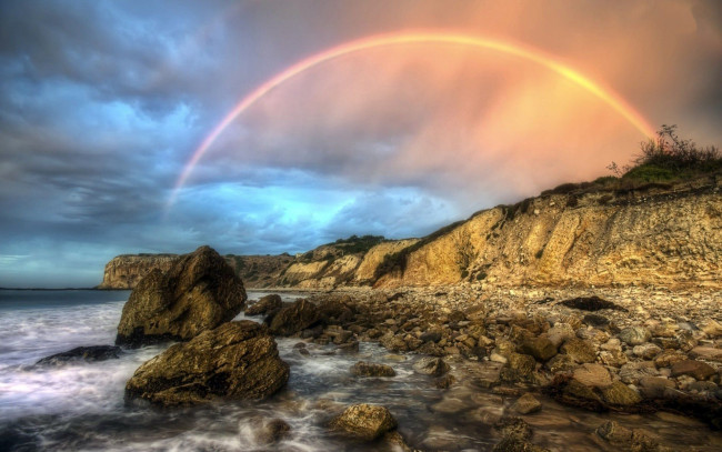 Обои картинки фото природа, радуга, берег, камни, волны