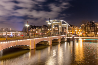 Картинка magere+brug +amsterdam города амстердам+ нидерланды ночь канал мост огни