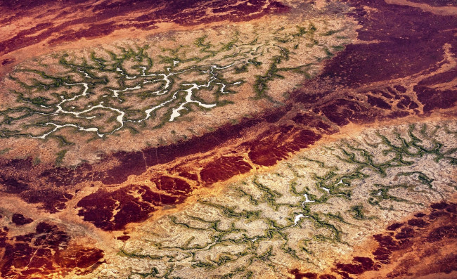 Обои картинки фото пустыня стерта,  квинсленд,  австралия, природа, пустыни, река, панорама, камни, русло