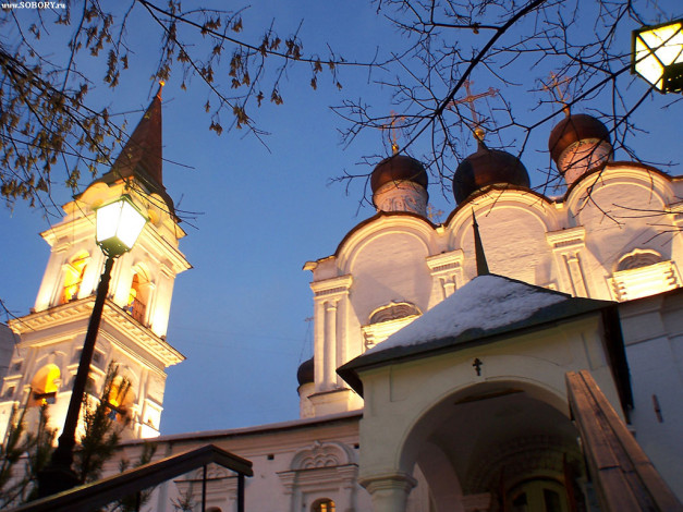 Обои картинки фото москва, зима, ночь, владимирская, церковь, города, россия
