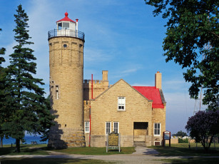 Картинка old mackinac point light mackinaw city michigan города здания дома