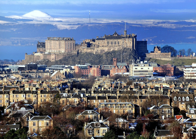 Обои картинки фото эдинбург, шотландия, города, дома, дворец, панорама