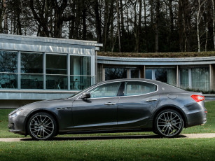 Картинка автомобили maserati uk-spec ghibli 2013