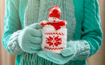 Картинка праздничные снеговики winter cup drink hands зима какао кружка варежки руки снеговик