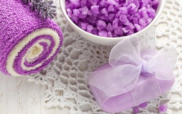 Картинка разное косметические+средства +духи soap spa relax salt лаванда lavender natural flowers полотенце спа соль для ванны чашка мыло