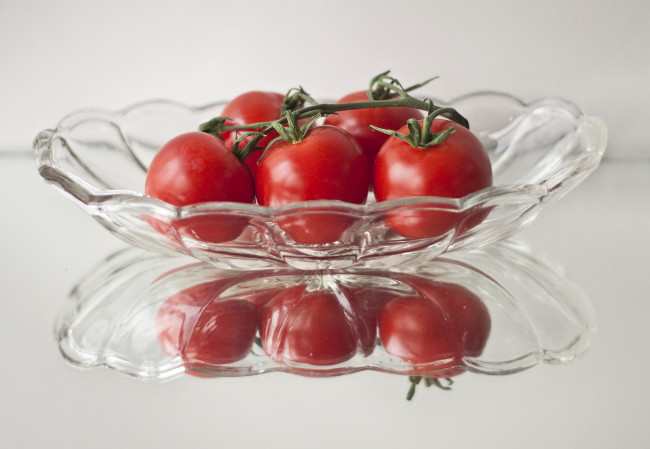 Обои картинки фото еда, помидоры, ягоды, томаты