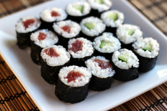 Картинка еда рыба +морепродукты +суши +роллы ассорти роллы кухня японская