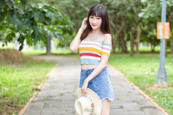 Картинка девушки -unsort+ азиатки шатенка топ юбка шляпа парк