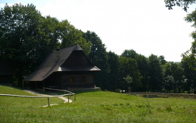 Обои картинки фото разное, сооружения, постройки, дом, лужайка