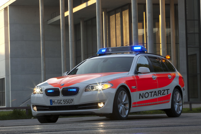 Обои картинки фото 2012, bmw, 5er, e61, paramedic, vehicle, автомобили