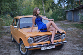 Картинка автомобили -авто+с+девушками лада 2101