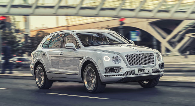 Обои картинки фото bentley bentayga plug in hybrid 2019, автомобили, bentley, bentayga, plug, in, hybrid, 2019