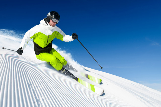 Обои картинки фото спорт, лыжный спорт, лыжник, снег, горы