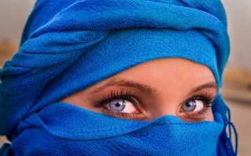 обоя разное, глаза, девушка, модель, синий, голубой, лицо, красотка, портрет, взгляд, макияж, хиджаб, платок, ресницы