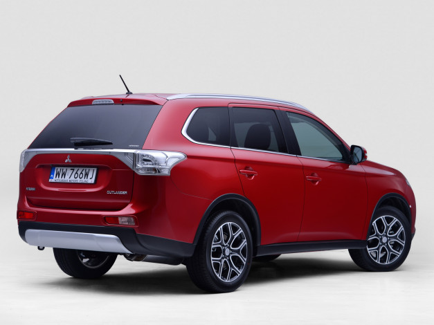 Обои картинки фото автомобили, mitsubishi, outlander, 2014, красный