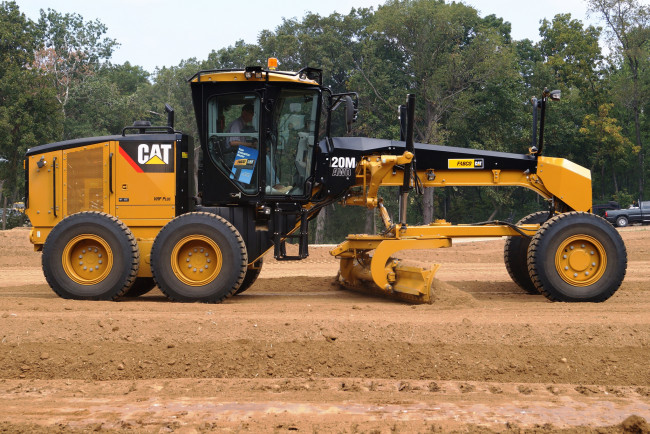 Обои картинки фото caterpillar grader 120m awd, техника, грейдеры, работы, ковш, грейдер