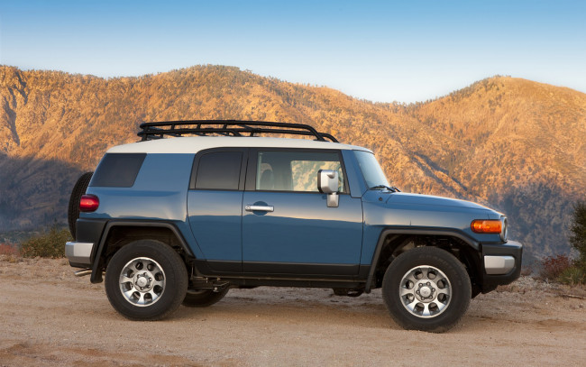 Обои картинки фото toyota fj cruiser 2013, автомобили, toyota, cruiser, fj, 2013