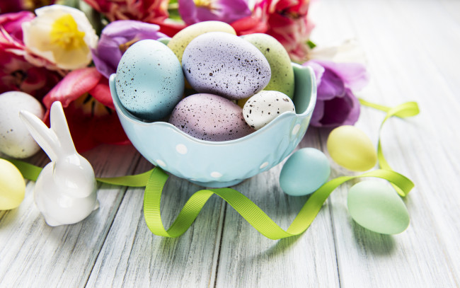Обои картинки фото праздничные, пасха, яйца, весна, кролик, лента, декор, eggs
