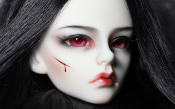Картинка разное игрушки кукла bjd doll красные глаза черные волосы порез девушка