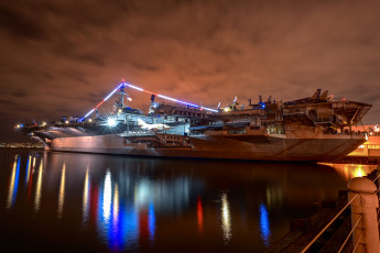 обоя uss midway, корабли, авианосцы,  вертолётоносцы, рейд