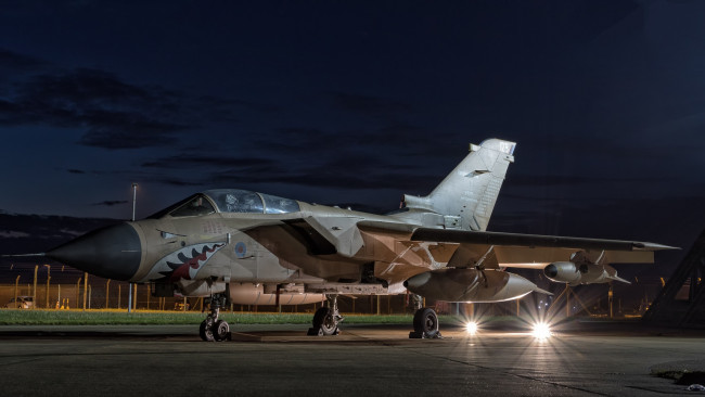 Обои картинки фото tornado gr, 4t, авиация, боевые самолёты, ввс