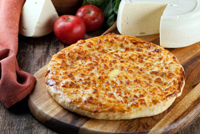 Обои картинки фото еда, пицца, сыр, помидоры, томаты