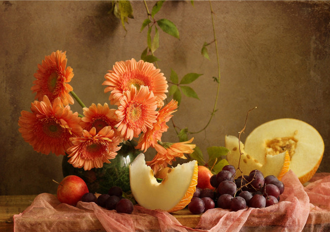 Обои картинки фото еда, натюрморт, виноград, цветы, дыня