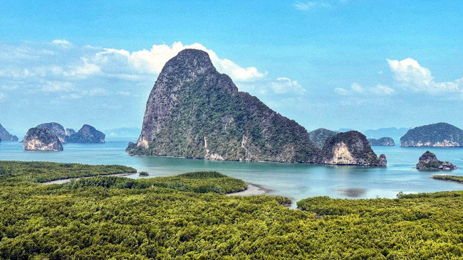 Обои картинки фото limestone islets of phang nga bay, thailand, природа, побережье, limestone, islets, of, phang, nga, bay