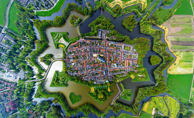 Обои картинки фото нарден,  нидерланды, города, - панорамы, панорама, поля, город, каналы, острова
