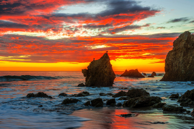 Обои картинки фото sunset on malibu beach, california, природа, восходы, закаты, sunset, on, malibu, beach