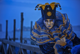 Картинка разное маски +карнавальные+костюмы костюм вечер пристань карнавал венеция