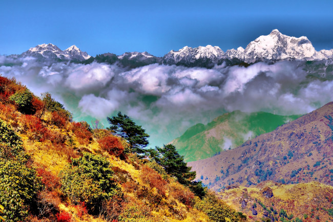 Обои картинки фото singalila, national, park, west, bengal, india, природа, горы, индия, сингалила, himalayas, гималаи, осень, облака