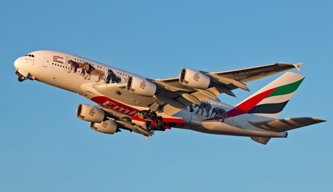 Обои картинки фото airbus a380-861, авиация, пассажирские самолёты, авиалайнер