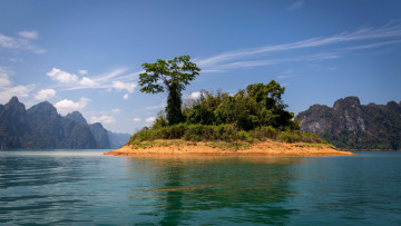 Картинка cheow+lan+lake khao+sok+national+park thailand природа реки озера cheow lan lake khao sok national park