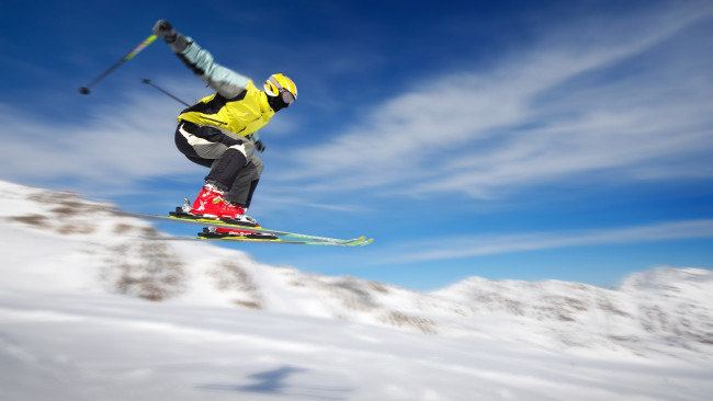 Обои картинки фото спорт, лыжный, лыжи, снег, полет