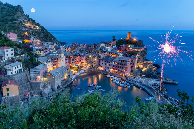 Обои картинки фото telvernazza,  le cinque terre,  liguria, города, - панорамы, простор