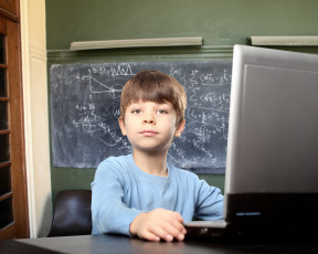 Картинка разное дети мальчик ноутбук доска