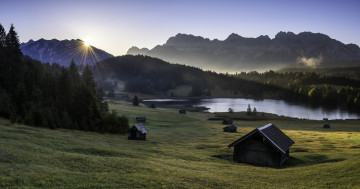 Картинка природа восходы закаты восход утро домики горы озеро пейзаж