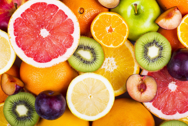 Обои картинки фото еда, фрукты,  ягоды, грейпфрут, яблоки, лимон, сливы, киви, апельсины