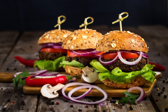 Картинка еда бутерброды +гамбургеры +канапе грибы перец салат лук булка гамбургер