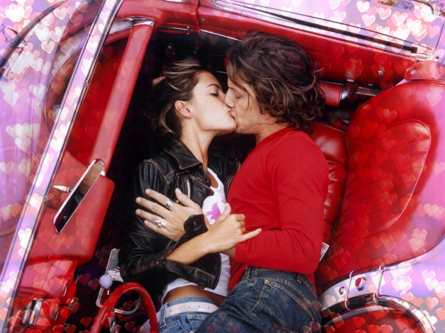 Обои картинки фото разное, мужчина женщина, машина, поцелуй