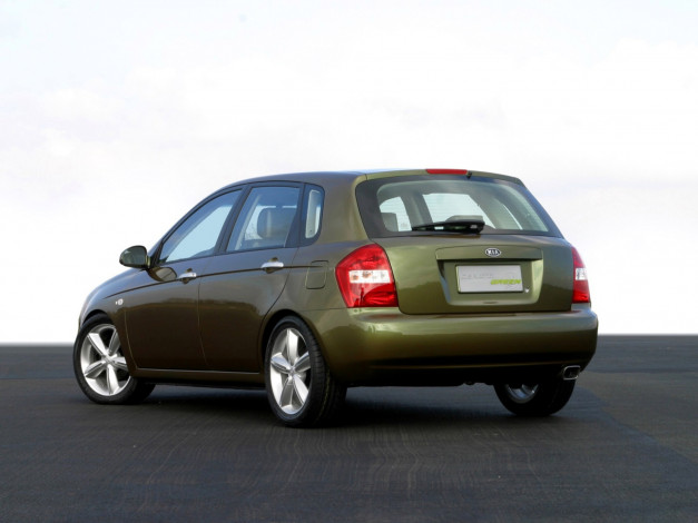 Обои картинки фото kia cerato green concept 2004, автомобили, kia, 2004, green, cerato, concept