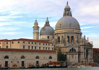 Картинка собор санта мария де ла салюте венеция италия города вода купол статуи