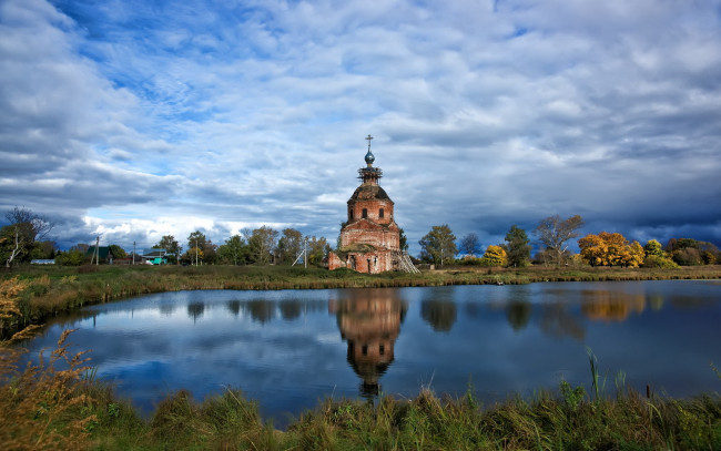 Обои картинки фото города, православные, церкви, монастыри, озеро, пейзаж