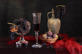 Картинка еда натюрморт вино бокал кувшин виноград инжир