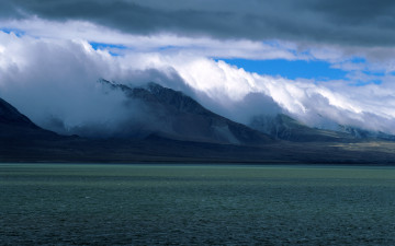 Картинка природа горы туман ветер облака вершины море