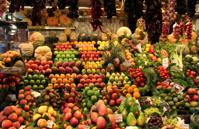 Обои картинки фото еда, фрукты и овощи вместе, прилавок